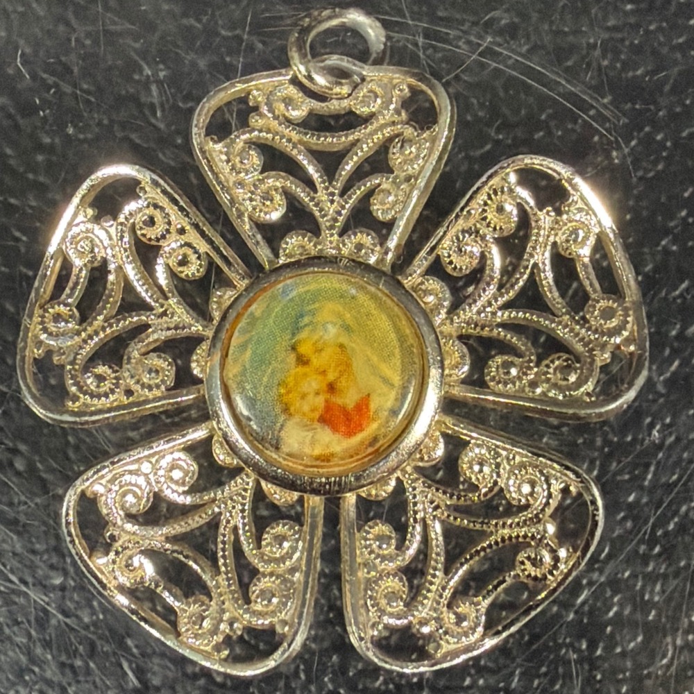 Vintage Madonna and Child Filigree Pendant Silver Tone Star Pendant